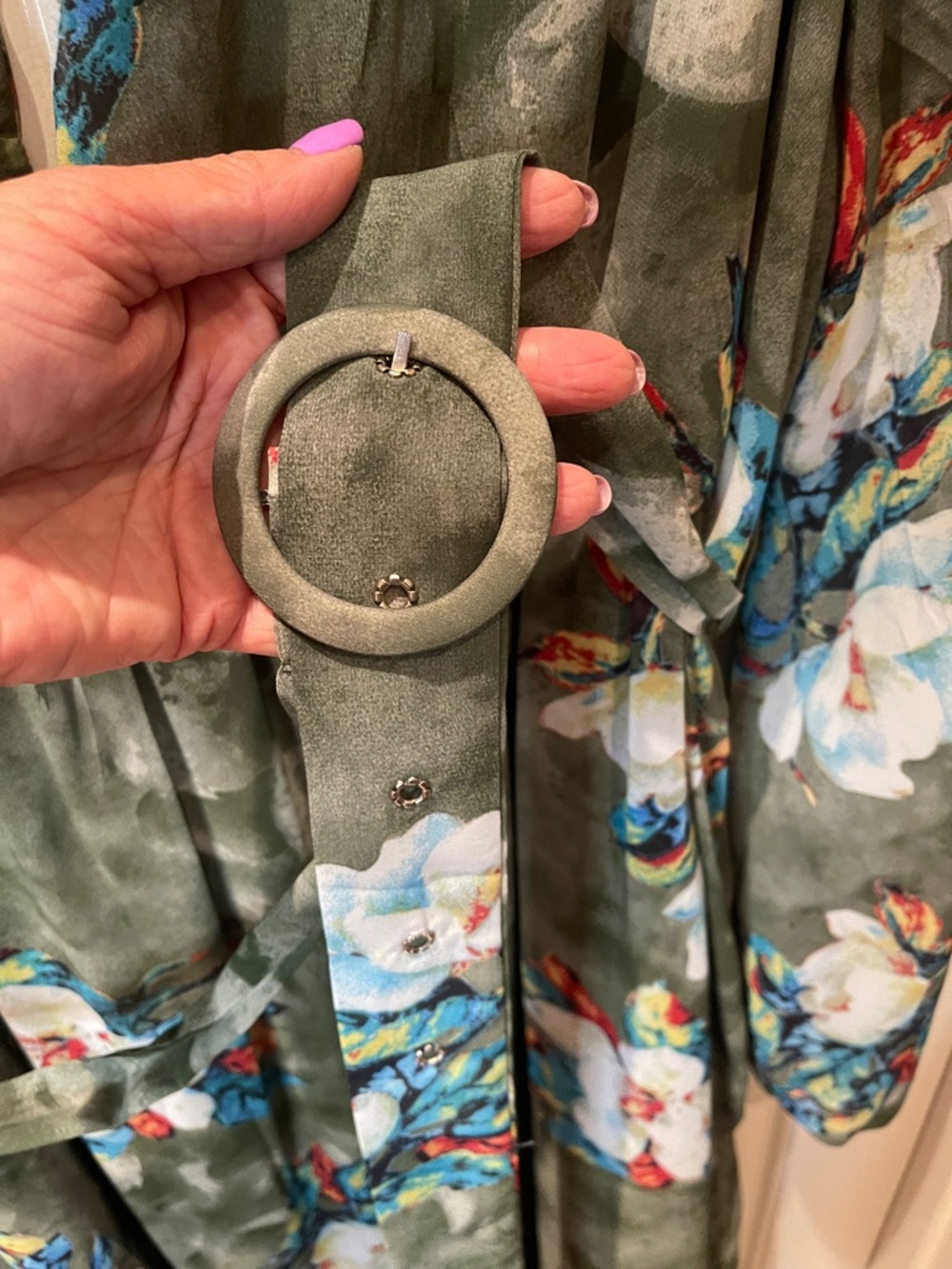 Olive Floral V-Neck Maxi Dress with Belt - Picture 9 of 9